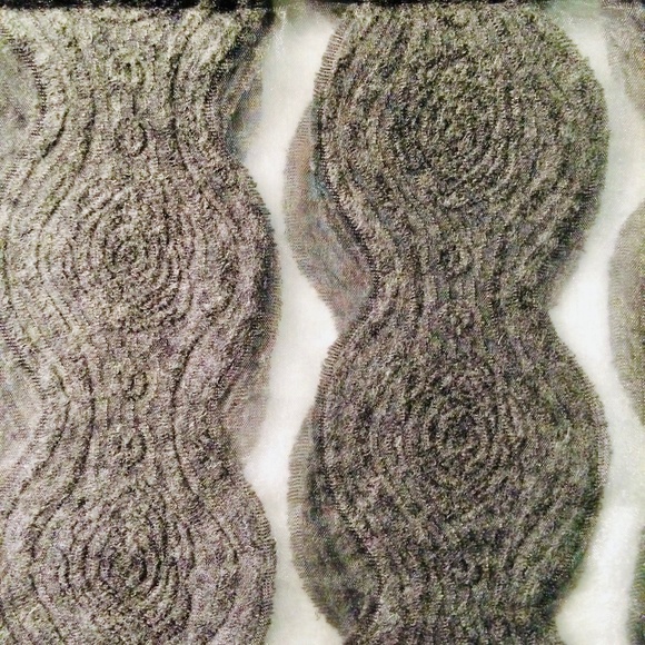 SAACHI Charcoal Gray Wave Pattern Acrylic, Polyester, and Wool Blend Scarf - Picture 8 of 12